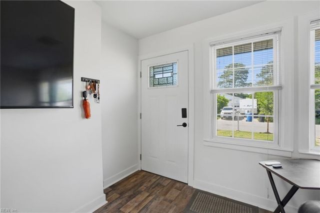 1625 Dearborn DR, Virginia Beach, VA 23451