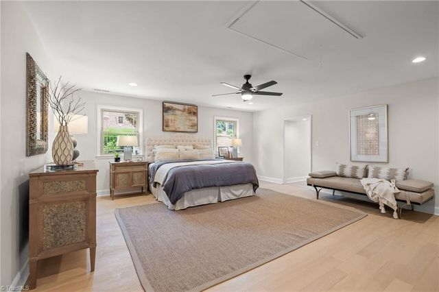 135 Boxwood Circle, Advance, NC 27006