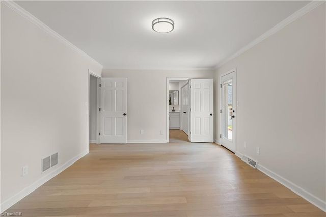 135 Boxwood Circle, Advance, NC 27006