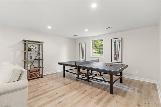135 Boxwood Circle, Advance, NC 27006