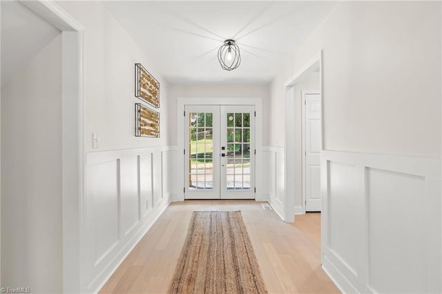 135 Boxwood Circle, Advance, NC 27006