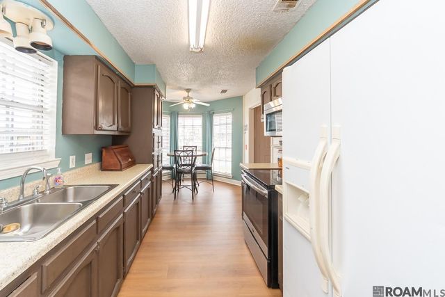 57715 Revilletown Dr, Plaquemine, LA 70764