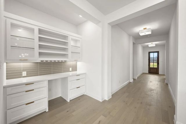 4730 Hawthorn Hills, Arlington, TX 76005