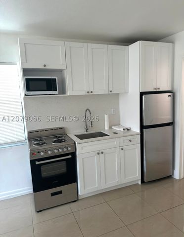 2024 NE 26th St 3, Wilton Manors, FL 33305