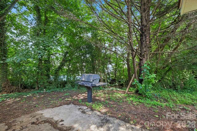 3611 Maggie Laney Drive, Charlotte, NC 28216