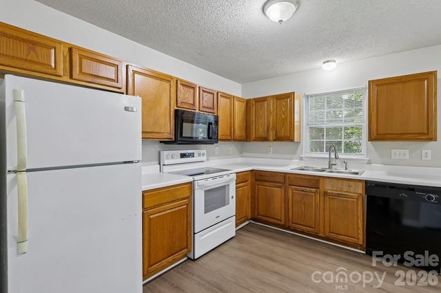 3611 Maggie Laney Drive, Charlotte, NC 28216