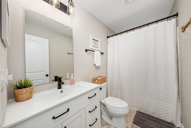 228 Faulkner Drive, Lithopolis, OH 43136