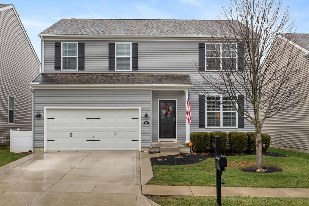 228 Faulkner Drive, Lithopolis, OH 43136