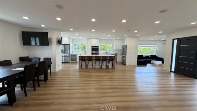 5855 Shirley Avenue, Tarzana, CA 91356