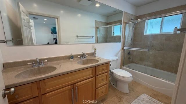 5855 Shirley Avenue, Tarzana, CA 91356