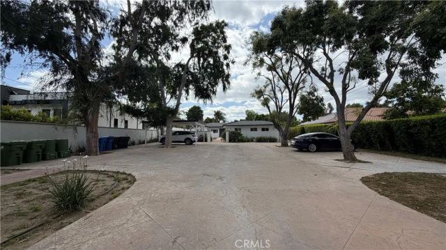 5855 Shirley Avenue, Tarzana, CA 91356