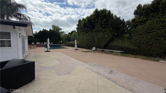 5855 Shirley Avenue, Tarzana, CA 91356
