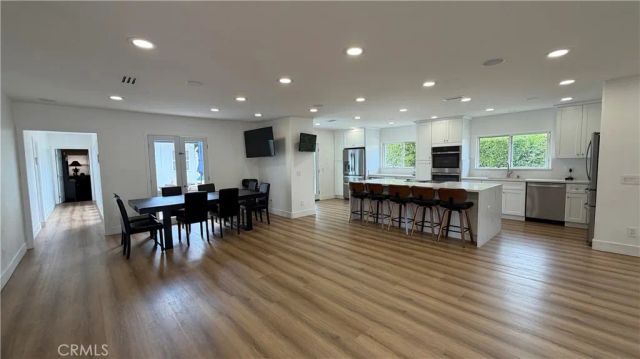 5855 Shirley Avenue, Tarzana, CA 91356