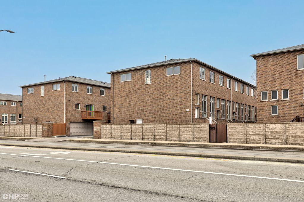 6816 W 65th Street 5, Chicago, IL 60638