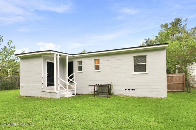 6132 ARDISIA Road, Jacksonville, FL 32209
