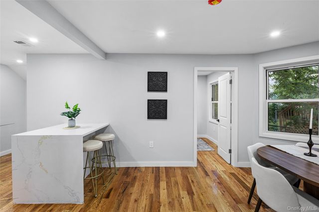 19 Westside Avenue, Bay Shore, NY 11706