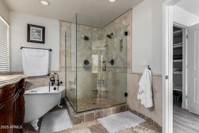 17466 N 64TH Avenue, Glendale, AZ 85308
