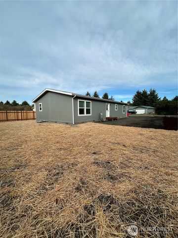 175 Wishkah Street, Ocean Shores, WA 98569