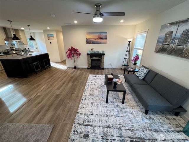 175 Wishkah Street, Ocean Shores, WA 98569