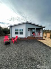 175 Wishkah Street, Ocean Shores, WA 98569