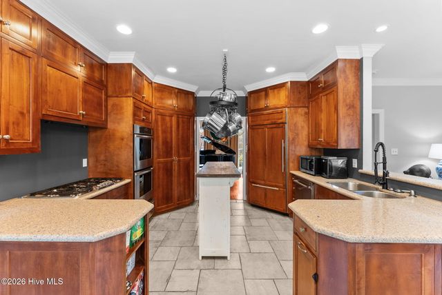 3762 W Lake Drive, Martinez, GA 30907