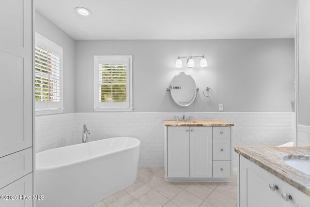 3762 W Lake Drive, Martinez, GA 30907