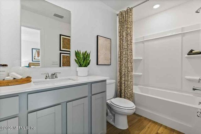 166 BRAZIL NUT Circle, Jacksonville, FL 32218