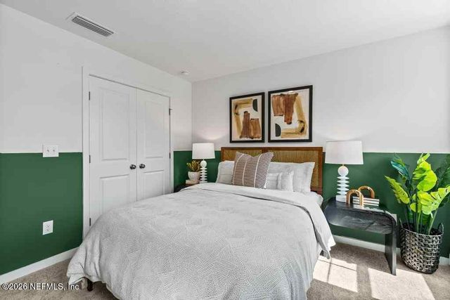 166 BRAZIL NUT Circle, Jacksonville, FL 32218