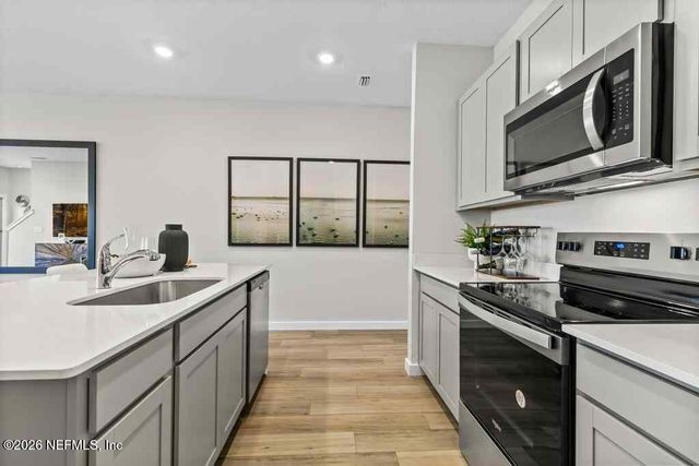 166 BRAZIL NUT Circle, Jacksonville, FL 32218