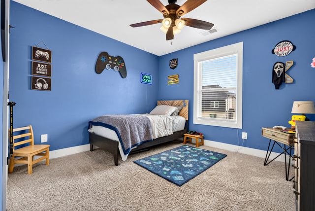 979 Alton Dr, Clarksville, TN 37043