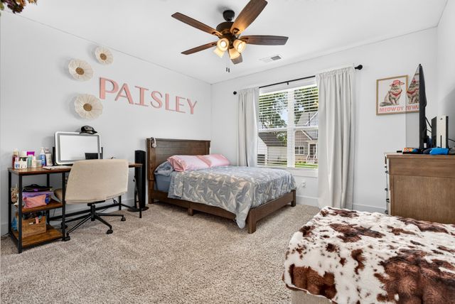 979 Alton Dr, Clarksville, TN 37043