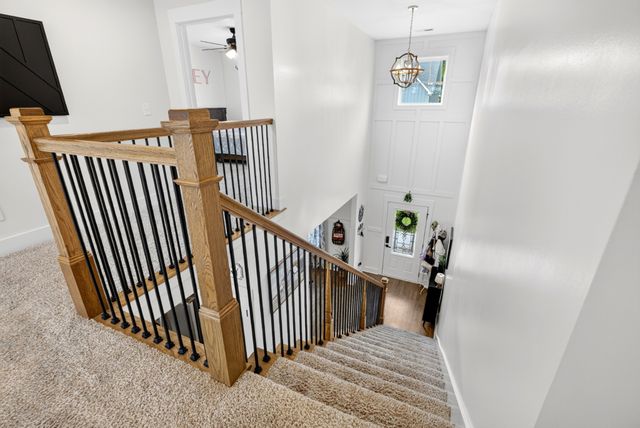 979 Alton Dr, Clarksville, TN 37043