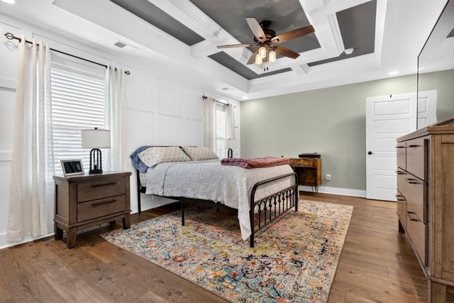 979 Alton Dr, Clarksville, TN 37043