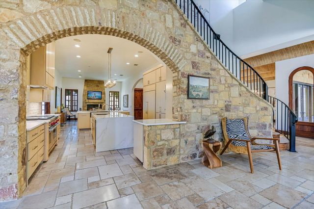 252 LA SERENA LOOP, Horseshoe Bay, TX 78657
