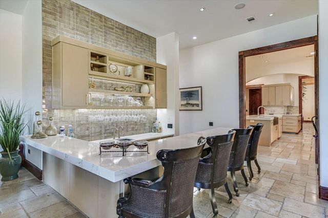 252 LA SERENA LOOP, Horseshoe Bay, TX 78657