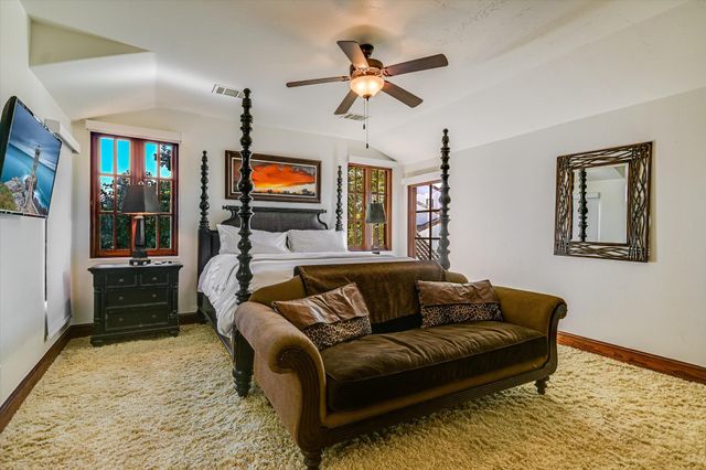 252 LA SERENA LOOP, Horseshoe Bay, TX 78657