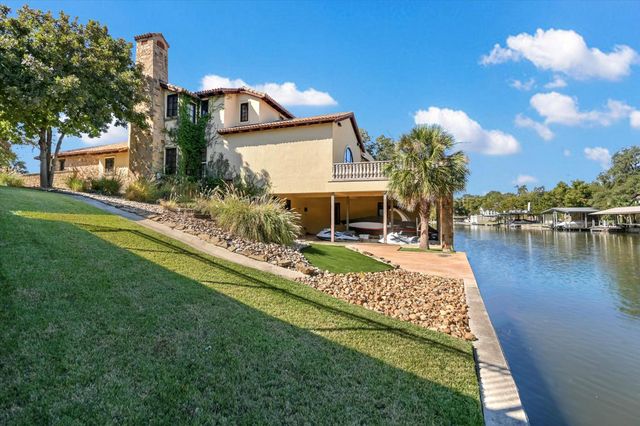 252 LA SERENA LOOP, Horseshoe Bay, TX 78657