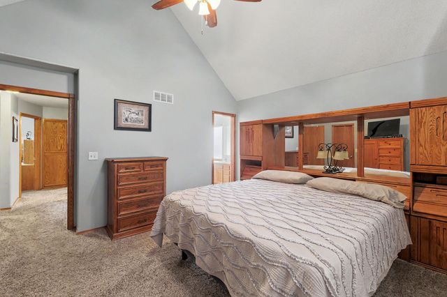 1326 S Summit Rd, Derby, KS 67037
