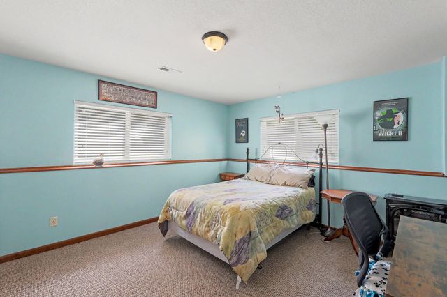 1326 S Summit Rd, Derby, KS 67037