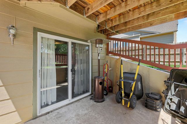 1326 S Summit Rd, Derby, KS 67037