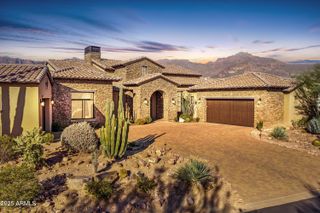 8710 E LOST GOLD Circle, Gold Canyon, AZ 85118