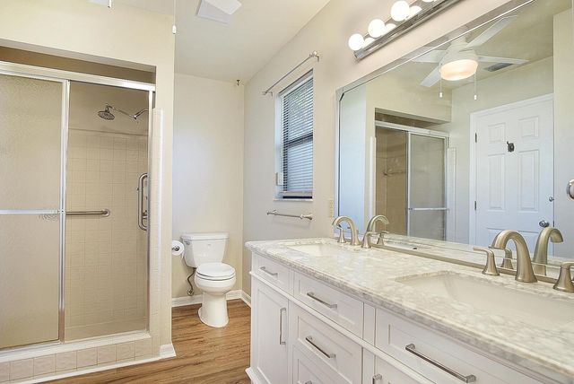 560 W Forest Trail, Vero Beach, FL 32962