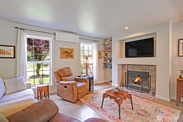 4433 Village Road, Stanwood, WA 98292