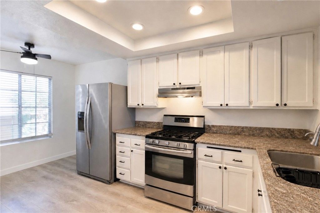 889 S Sapphire Lane, Anaheim Hills, CA 92807 — photo 3