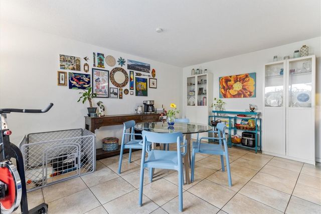 903 BYRON LANE, Sarasota, FL 34243