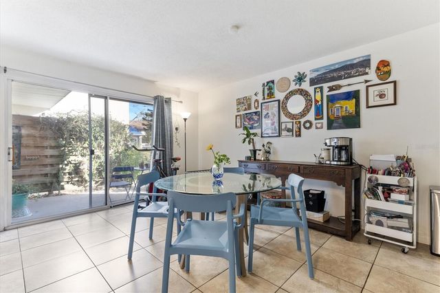 903 BYRON LANE, Sarasota, FL 34243
