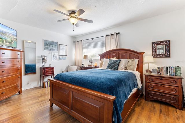 903 BYRON LANE, Sarasota, FL 34243