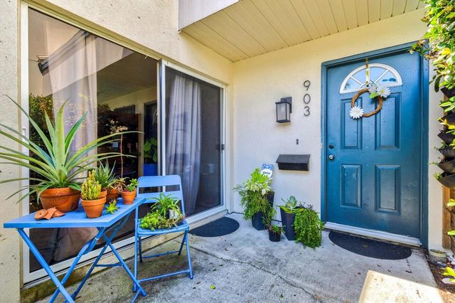 903 BYRON LANE, Sarasota, FL 34243