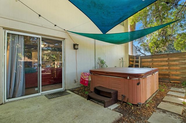 903 BYRON LANE, Sarasota, FL 34243