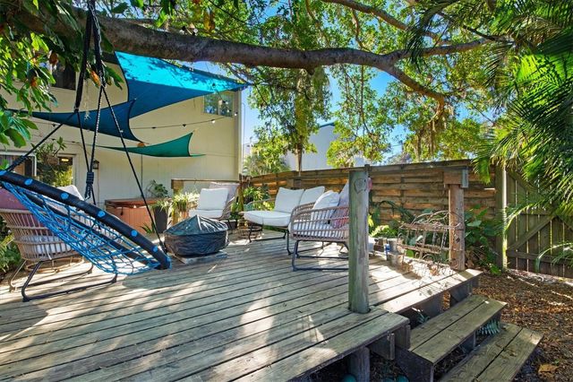 903 BYRON LANE, Sarasota, FL 34243